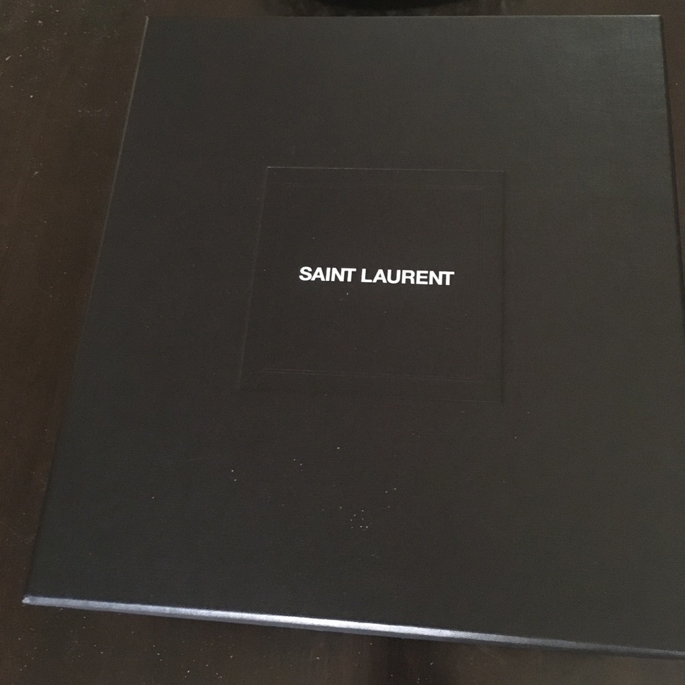 Saint Laurent Black Bea 90 Patent Leather Sandal with Double Knot Detail - Picture 6 of 7